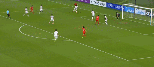 爱游戏体育app下载-半场：U23越南1-1阿联酋U23，阮黎发、恩迪亚耶破门